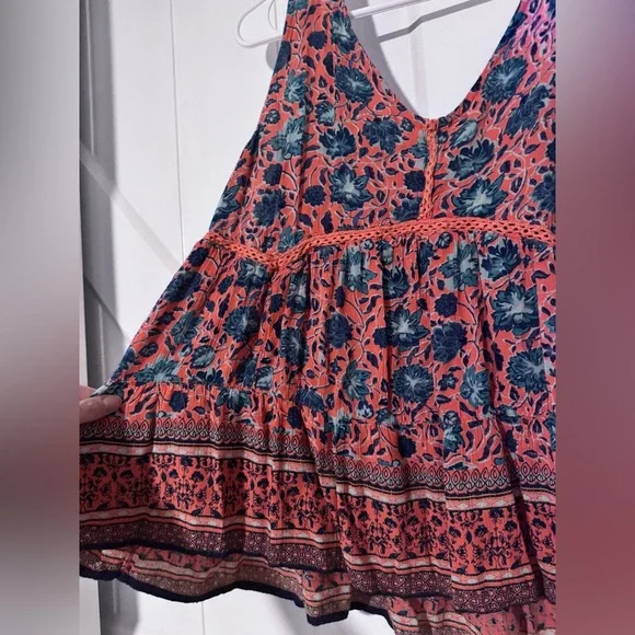 Flowy Boho Top - Picture 3 of 5